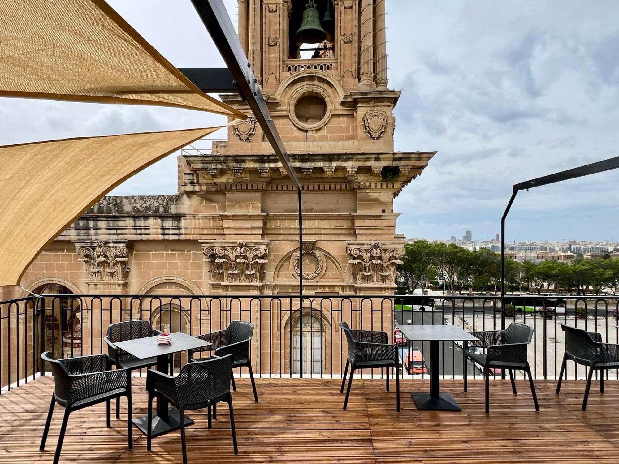 Florette Suite Designer Finish With Stunning Lounge Terrace By Arcobnb Il-Furjana Exteriér fotografie